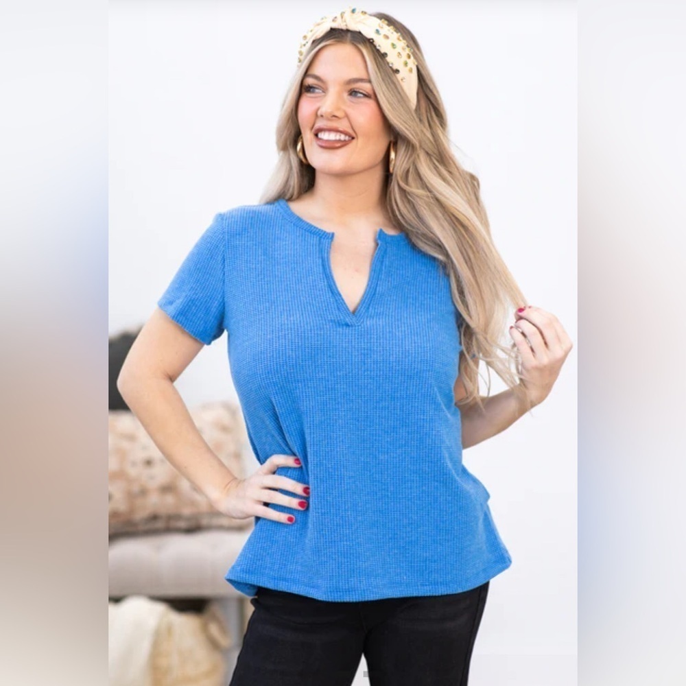 Zenana Blue V-Neck Waffle Knit Short Sleeved Blouse. Sz XL - Picture 2 of 11